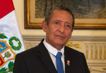 elorwelliano's tweet photo. 👤CONFESIONES | Absalón Vásquez, senador Absalón de Renovación Popular, advierte: «Nunca hay que darle la Comisión de Educación a Juntos por el Perú porque hacen barrabasada y media, no manejan nada; politiquería y punto. En esta comisión debe entrar gente que conozca, y se lo digo como profesor universitario. Juntos por el Perú solo ha hecho mamarrachos».

Para el senador, JP convierte las necesidades urgentes del país en un escenario político.