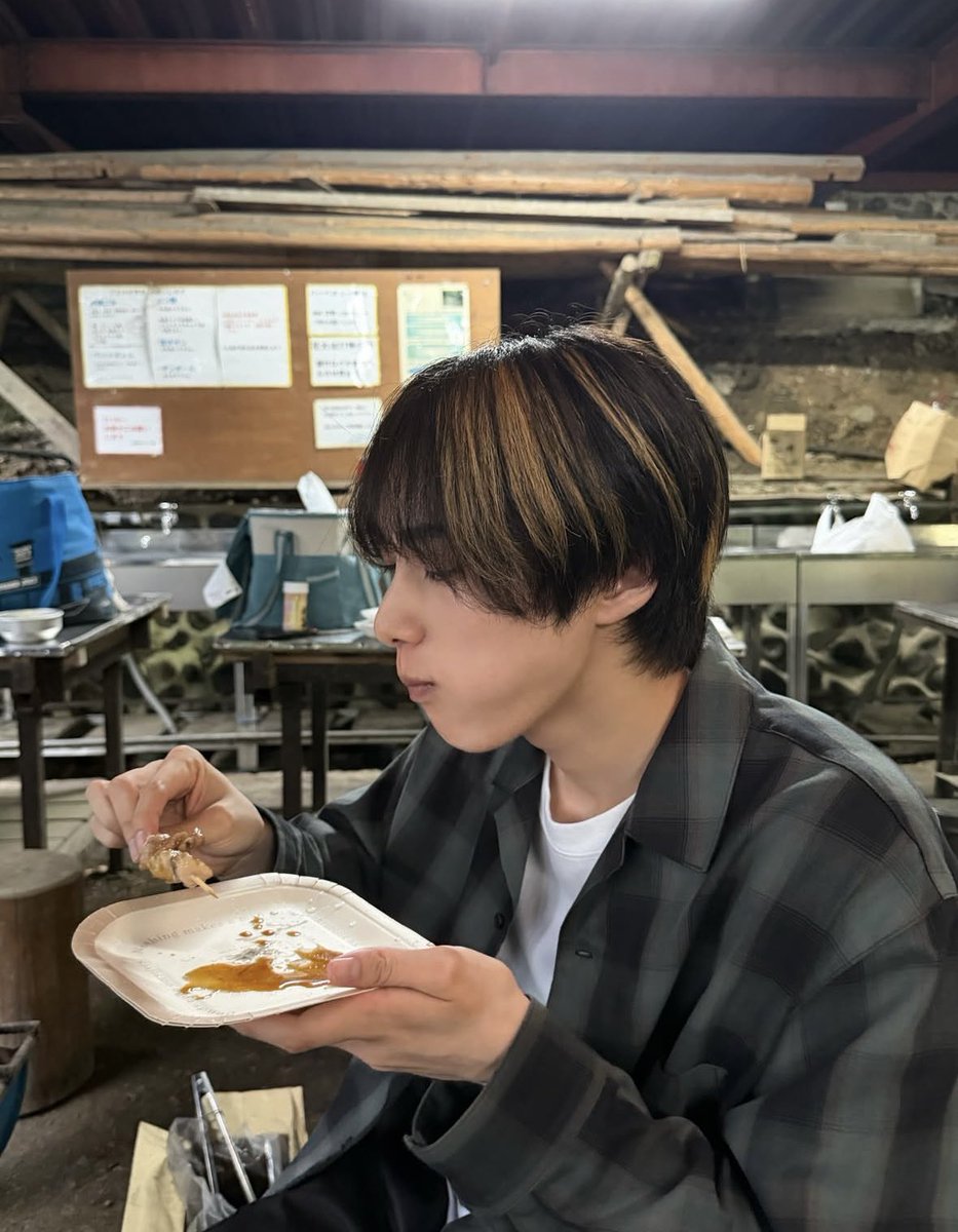 oz_in0614's tweet photo. 綺麗な横顔だ✨️ https://t.co/wO8yHiM7SG