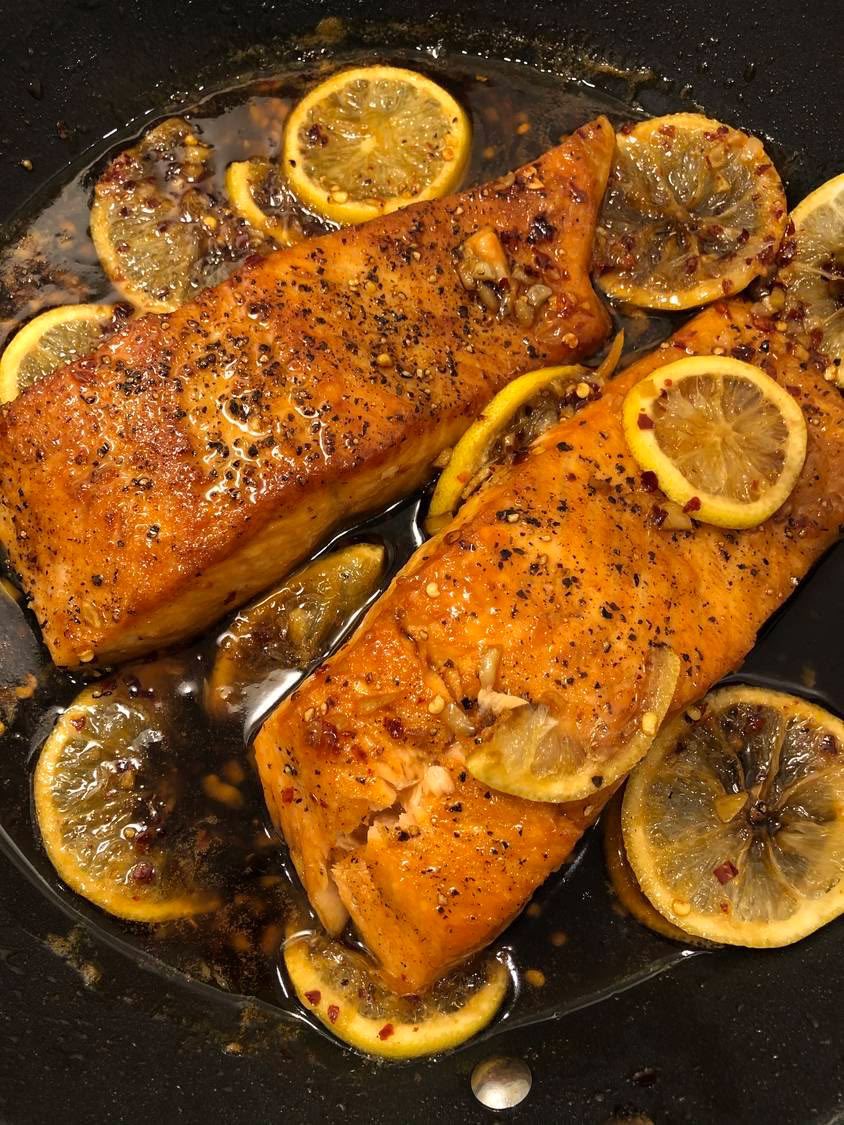 bossbabejass's tweet photo. Salmon Saturday 😍 https://t.co/0AxluyulMG