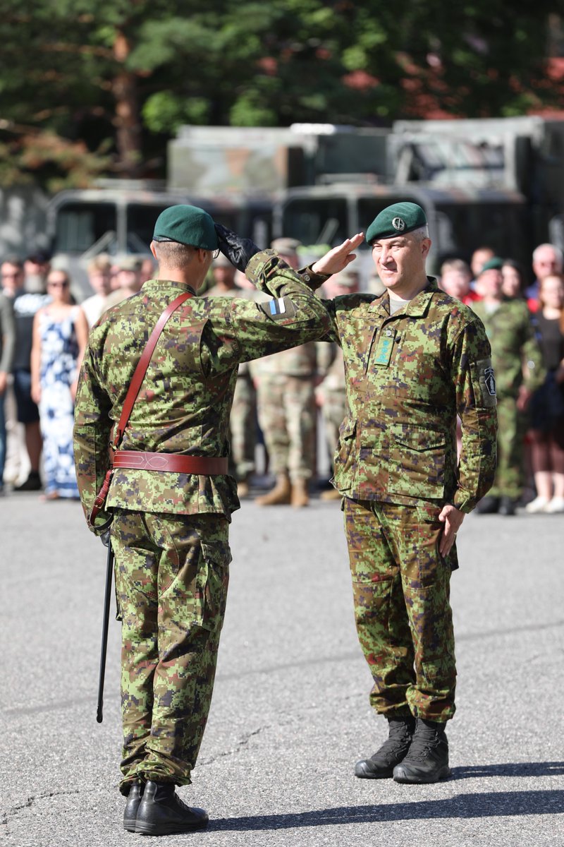Kaitsevagi's tweet photo. Twelve years of growth. 🇪🇪

The Estonian Defence Forces’ 2nd Infantry Brigade marked its anniversary in Võru. Since 2014, the unit has evolved from light infantry into a mechanised brigade, with armoured vehicles and drones shaping its next chapter.

📸 Cpt. Sander Mändoja

#kaitsevägi #EDF