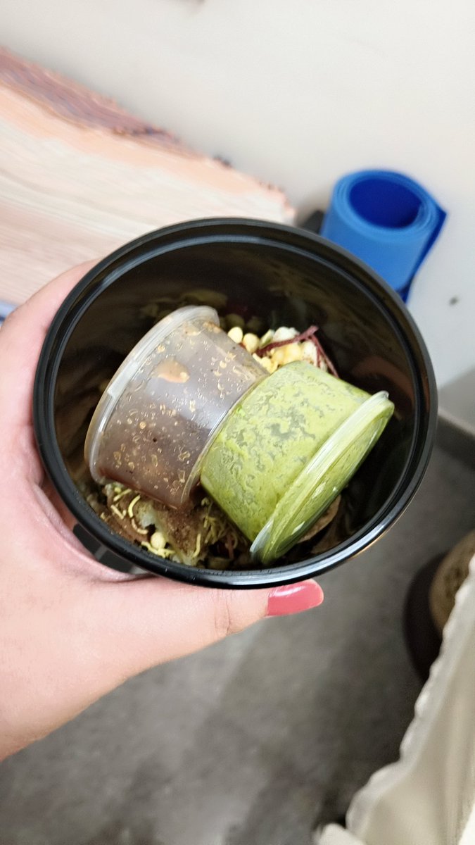 KASHISH74022119's tweet photo. Wanted to eat something sweet and spicy and ordered this chaat item from the famous @NCBblr I don't want to name any branch or any person but is it an appropriate way to pack it? To place plastic containers over food? 

Please do care to respond @NCBblr https://t.co/H9S3u8M1yZ