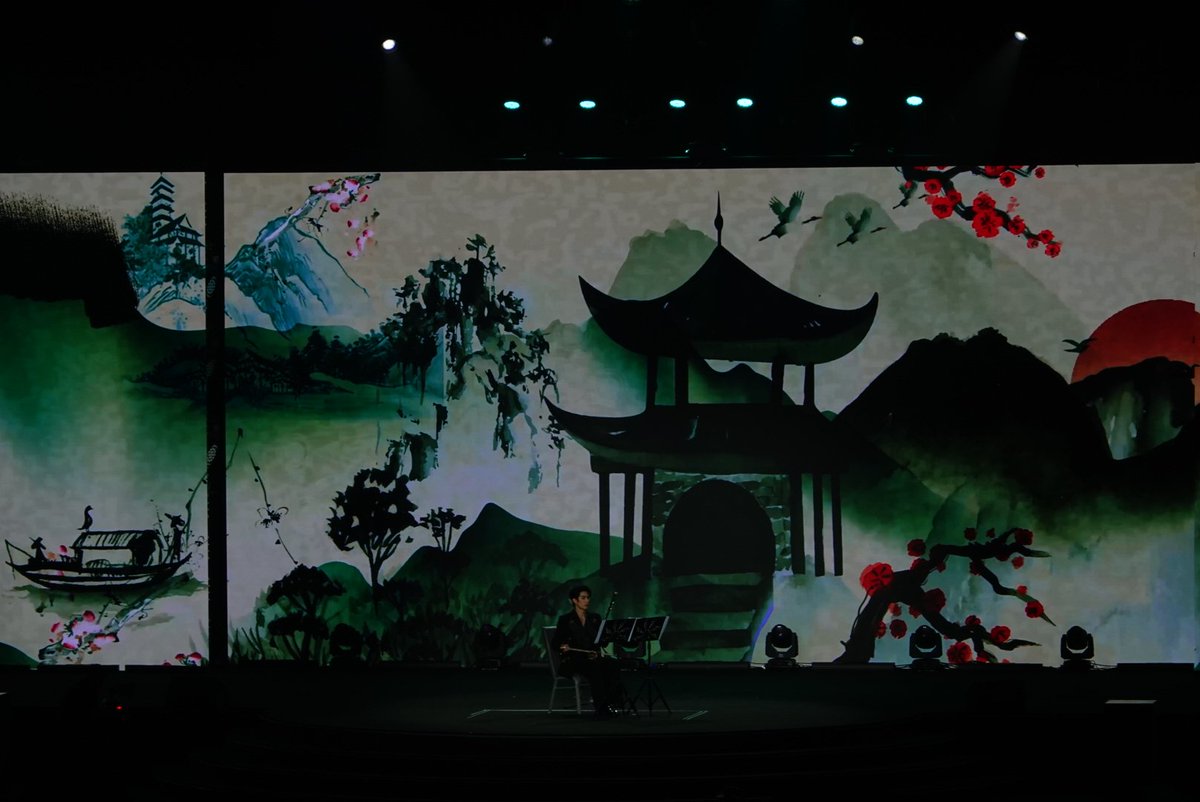 Athat21's tweet photo. #WeiboCulturalCommunicationNightThailand https://t.co/GQ7NZlN2iQ