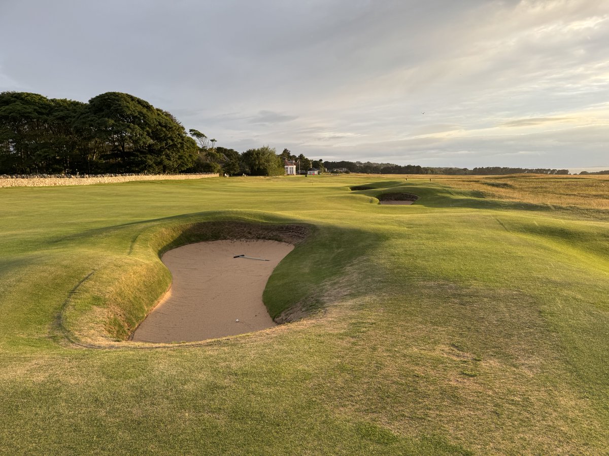 macphersongolf's tweet photo. I’m with the majority… Muirfield is one of the great golf courses in the world… may even be in a list of top sport venues (Wembley, MCG, Fenway Park, Monza etc). The best places transcend fads and fashion - are not subject to changing tastes. Class is permanent. https://t.co/N6icj7AT6o