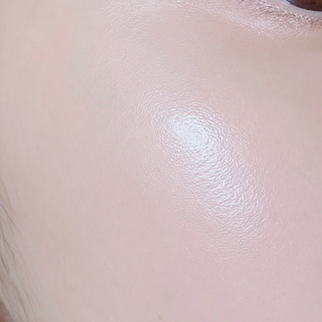 new_ren_ren's tweet photo. わかる。私も同じ悩みで美容液ばかり変えてたけど、原因はスキンケアじゃなくてファンデだった。もうこれあればファンデ要らないです！ https://t.co/IqfanFLLQR