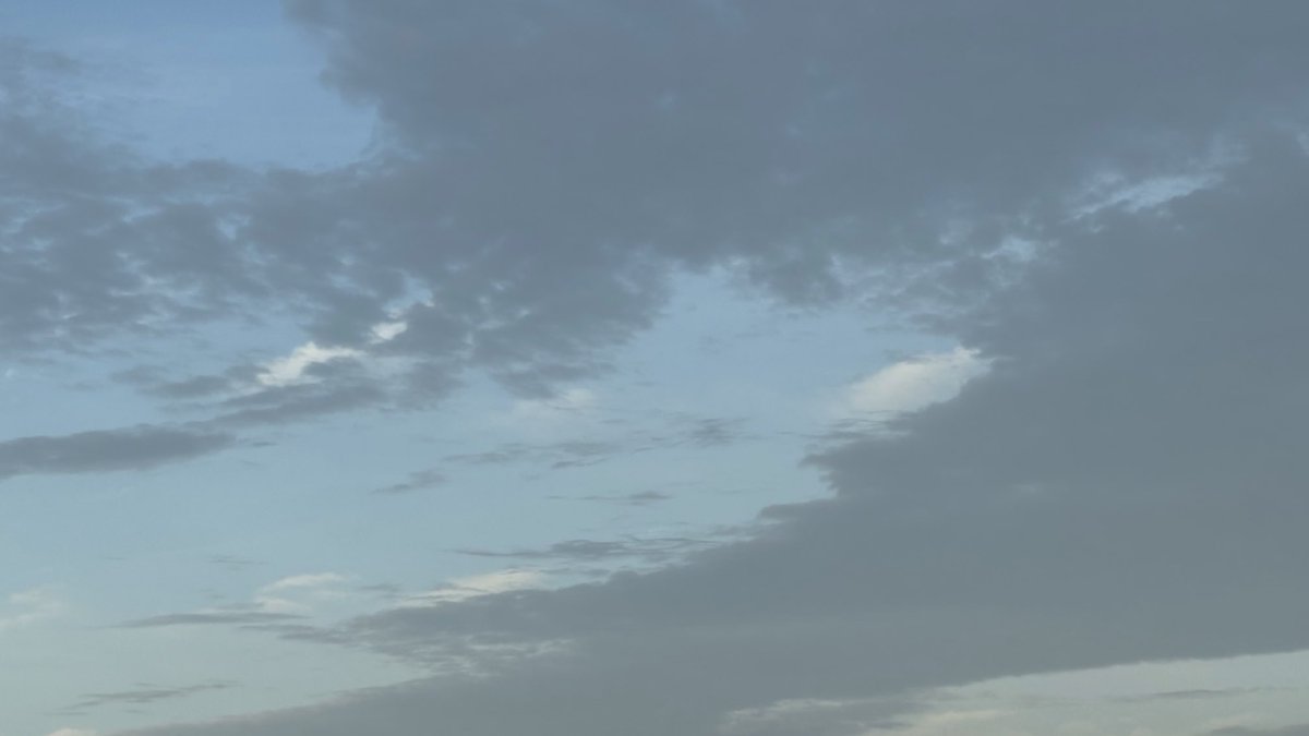 DugJ5u's tweet photo. おはようございます☕️
#今朝の雲 https://t.co/7nHuefstFo