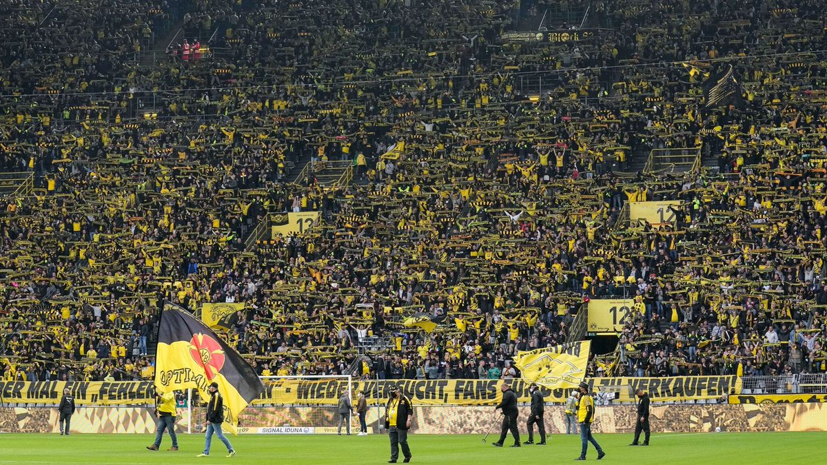 golazo_jpn's tweet photo. サンフレが目指す先は、ドルトムントだよな🇩🇪 https://t.co/g4lBkD06js
