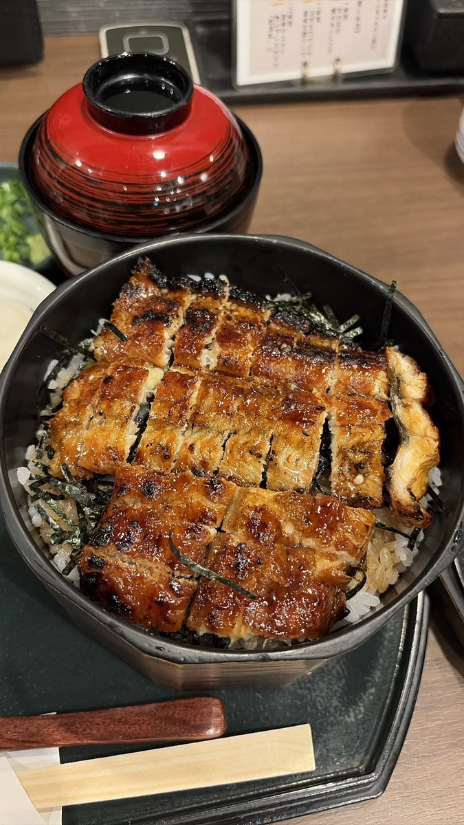Ma_dorom's tweet photo. 青春18きっぷ活用して南下中です
東北の田舎モンには近鉄も名鉄の違いがわかりません！電車は上りか下りのJRだけ！ https://t.co/YHwU66EEDD