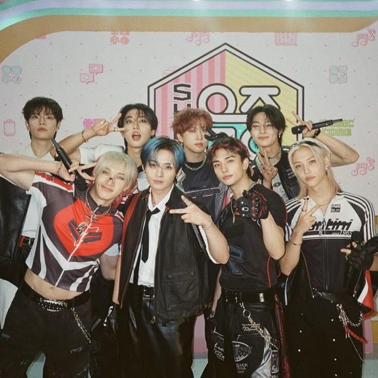 hyunpunzl's tweet photo. https://t.co/CHl36mRQPm