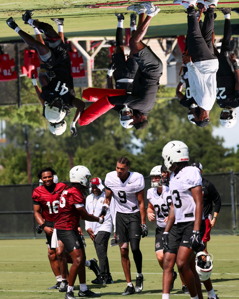 GamecockFB's tweet photo. Two days up, two days down https://t.co/iTCRcJvuyg