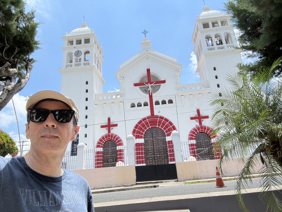 dasensio99's tweet photo. La iglesia de Juayua, otro pueblito chulo. https://t.co/lCv394hrIR