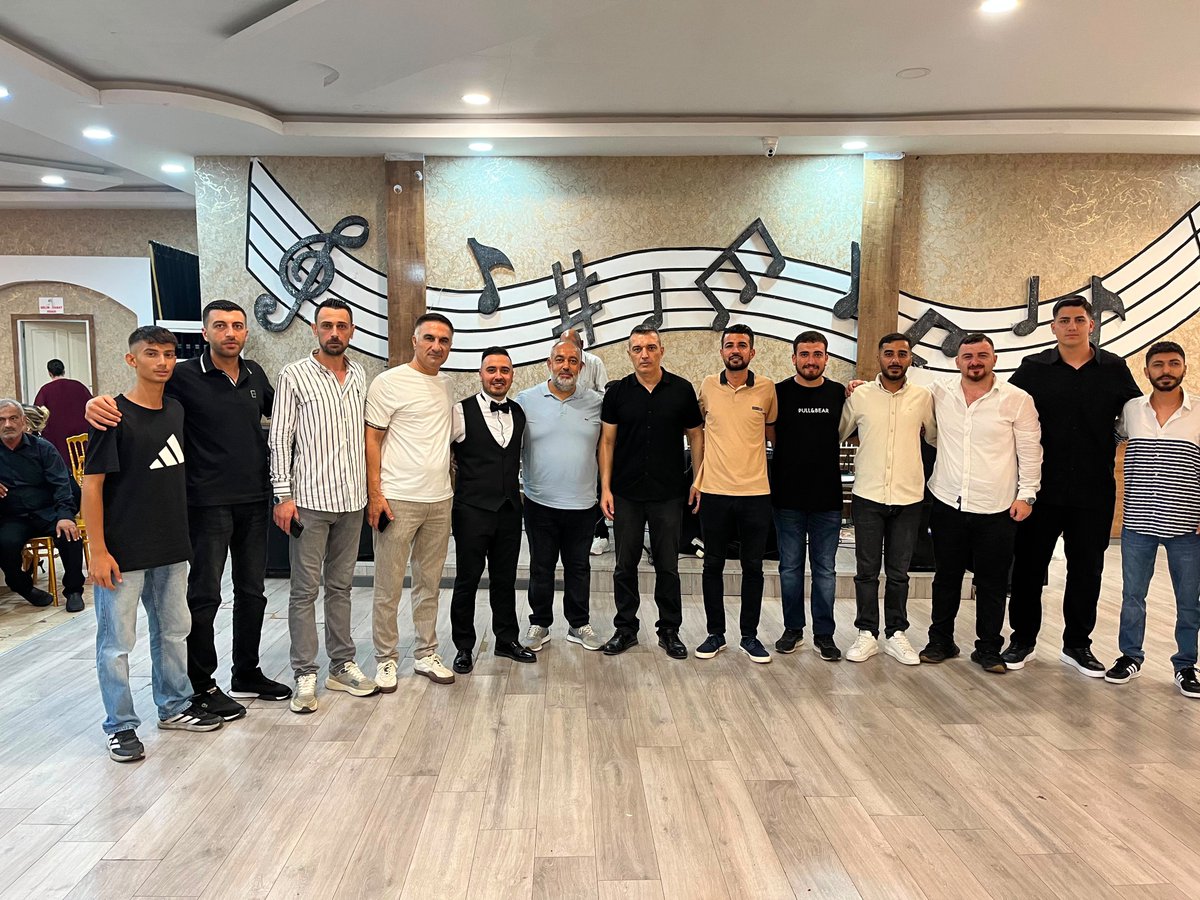 MaviYolTayfa's tweet photo. Mavi Yol Tayfa kurucu üyelerimizden ​Danyal kardeşimize ve değerli eşine bir ömür boyu mutluluklar diliyoruz. Yuvalarından huzur, yüzlerinden gülücük hiç eksik olmasın!💙🩵 https://t.co/NdqgZRxXtU