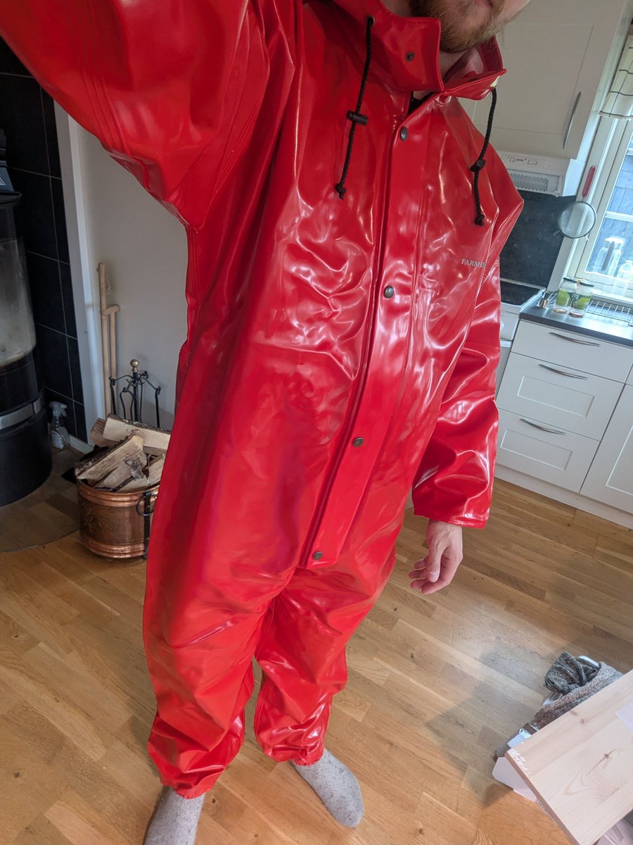 LukeAD_'s tweet photo. Have some shiny too, damn these feel amazing, so smooth 😍 https://t.co/Sh41Zxp4oq