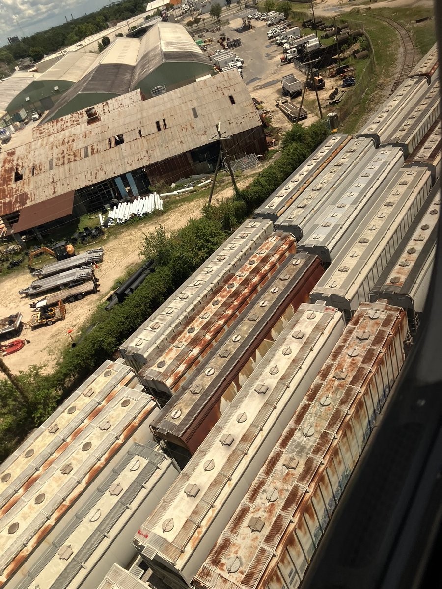 Opsydaisy4's tweet photo. Train#1 Sunset Limited, westbound for Los Angeles https://t.co/HBHonEipOW