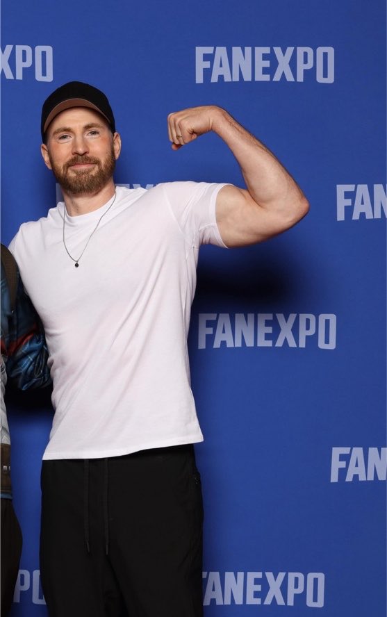 nomadsteves_'s tweet photo. I LOVE ARM https://t.co/rTgiuDBgMP
