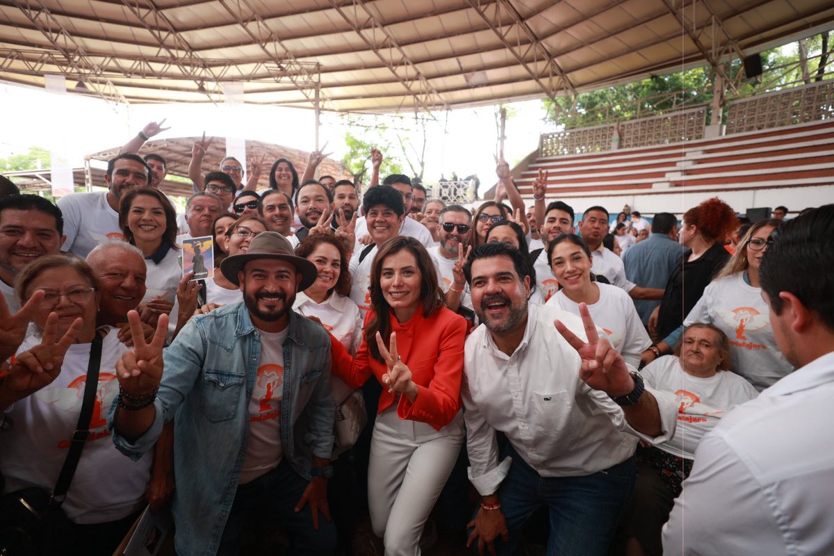 MovGDL's tweet photo. Estamos listas y listos para lo que viene: ¡qué viva Guadalajara! https://t.co/iI2QdxfCnW