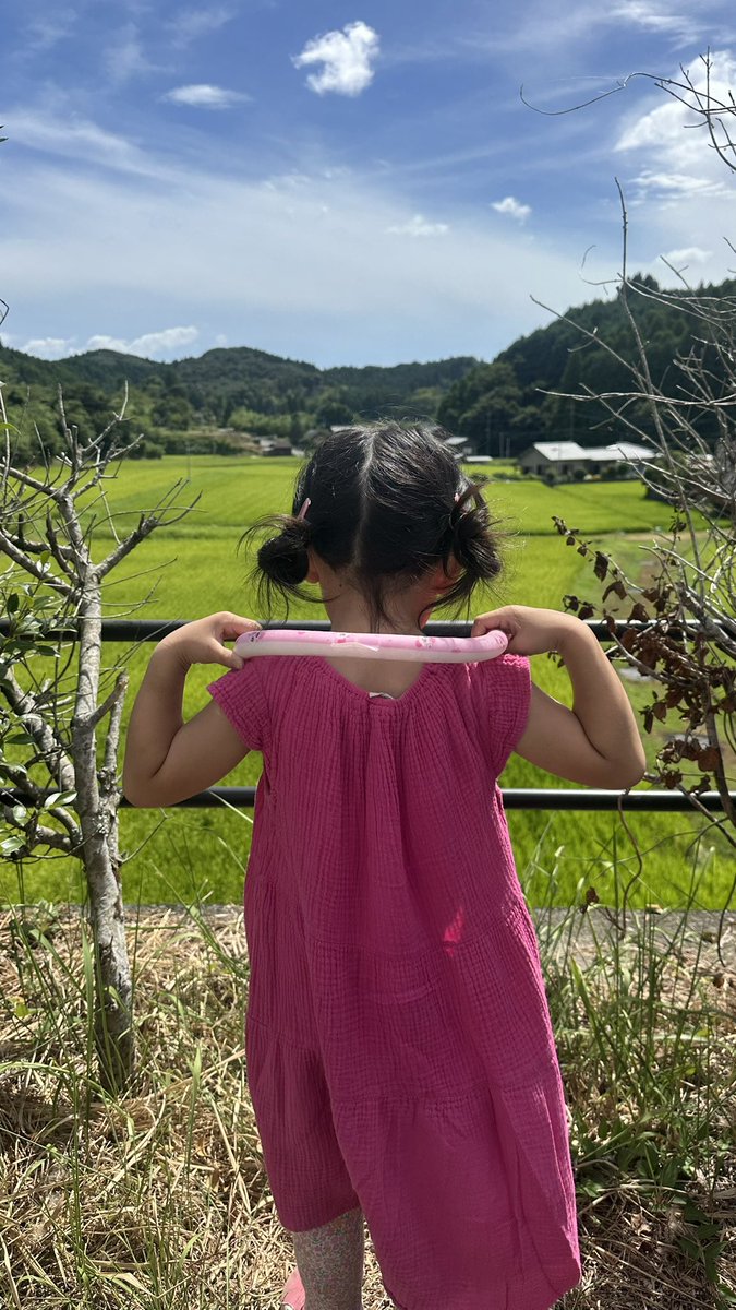 Rarirurerorooo's tweet photo. 日本移住、完了っ❤️❤️❤️

2019年の6月の留学生活から
そのまま韓国で結婚、出産、育児して
2026年8月までの7年間、
大好きな人たちのおかげで本当に楽しかった🥰！

私たち家族の新しいステップ🇯🇵

いつでも戻れる場所🇰🇷があると思って
日本でも楽しく過ごそうと思います🫶🏼 https://t.co/WKNHkIjMbw