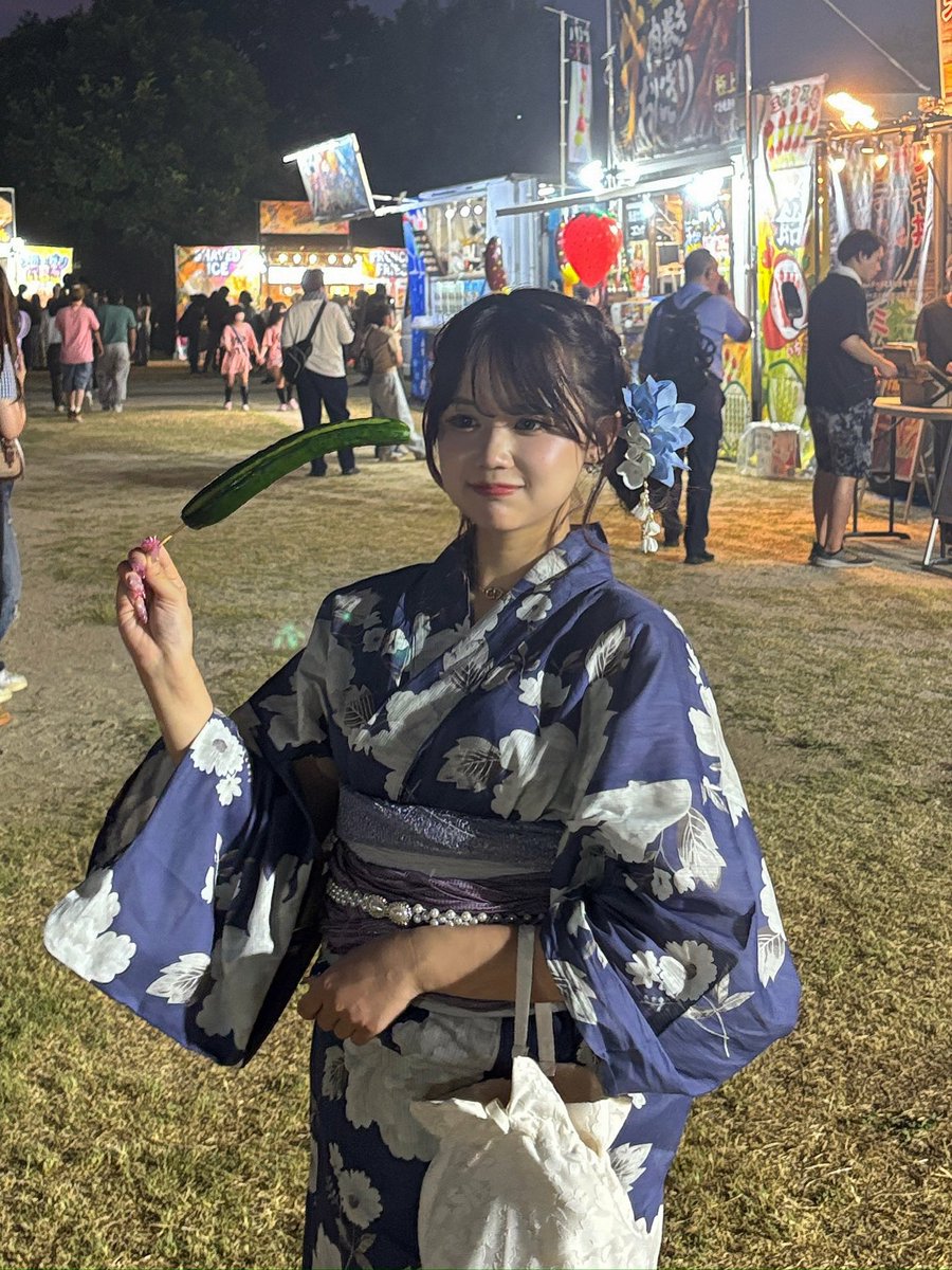 asuka_080850's tweet photo. 浴衣きて行くお祭りは初めて👘💕🏮🍧🎆 https://t.co/cHHs1hHycz