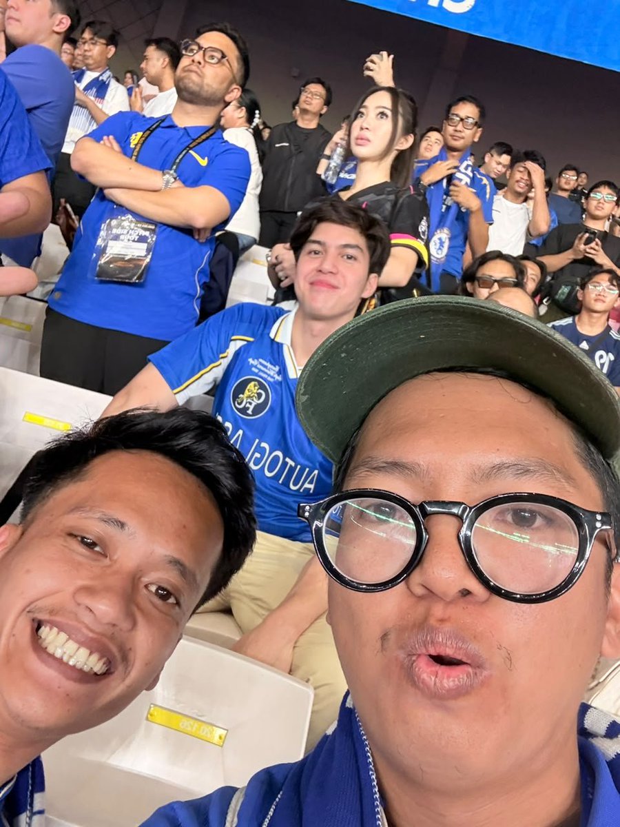 Vikialan's tweet photo. Chelsea boys !! https://t.co/db72a3eSts