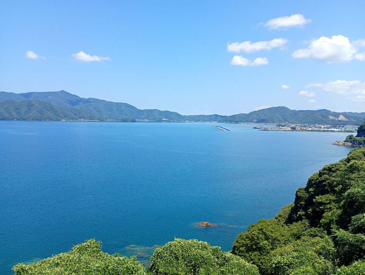 unpairo's tweet photo. 恒例（？）夏ライドの記録。前年に引き続き日本海方面に向かい、若狭湾に沿って敷かれた120km余りのサイクリングコース（通称：わかさいくる）を走った。

#わかさいくる https://t.co/snozS6KNQl