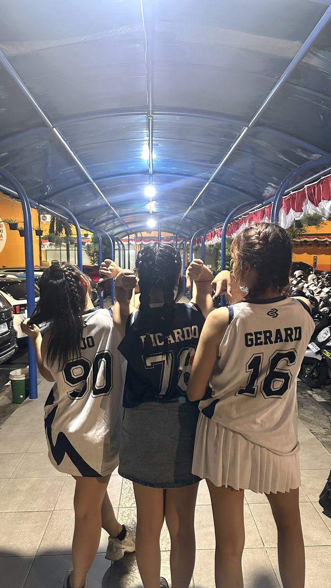 alohocmora's tweet photo. kejoruyyy https://t.co/E5FRdsHSlv
