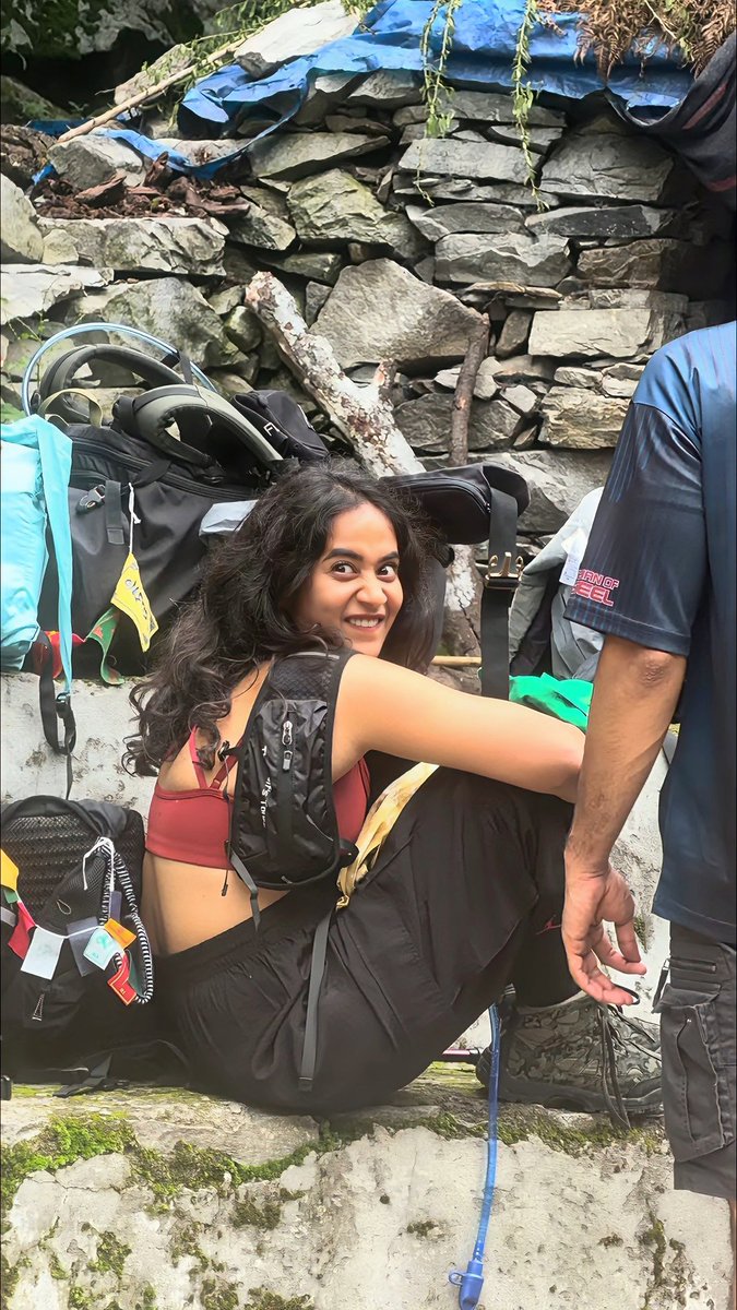 SouthCineBuzz's tweet photo. Deepthi Sunaina 🥵 https://t.co/P42FfuTvza