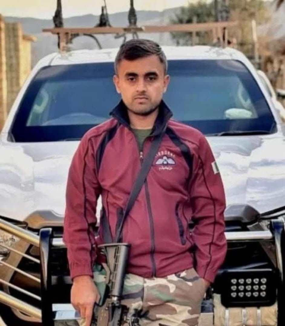 D_F_313_'s tweet photo. #Breaking
During an intelligence-based operation against the banned TTP in Doaba area of Tall, Hangu, SSG commando Captain Hamza, a resident of Narowal district in Punjab, was killed in retaliatory fire by militants, while two Frontier Corps personnel were also injured. https://t.co/JZBGfiYpQw