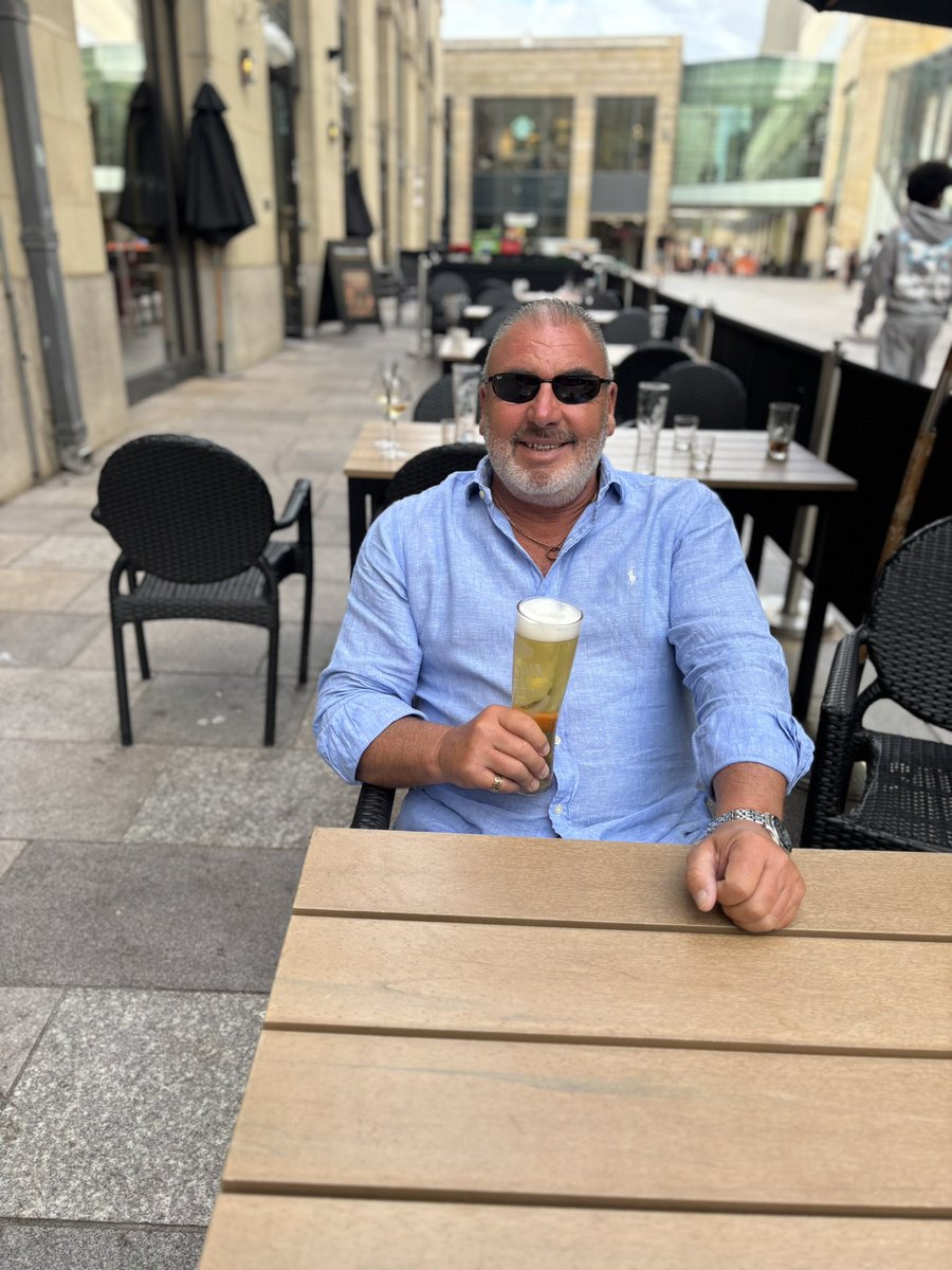 mikeygreen68's tweet photo. Saturday Date Night With My Lovely Wife a few drinks 🥂🍺 outside @MandC_TheHayes #LivingOurBestLife #MakingMemories  #GoodTimes #Blessed #Grateful #PreciousTimes #LovinLife #LivinLife #OneLife #LivinTheDream ❤️🙏 https://t.co/K068fiuCfe
