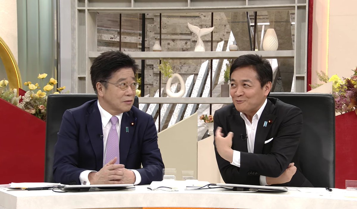 hello_0810's tweet photo. 玉木「今ウチの党の代表選あるんですけど、推薦人20人集めました」
加藤「私も前に総裁選出たんですけど、推薦人がみんな投票してくれるとは限りませんよ」 https://t.co/MycdOOGEE6