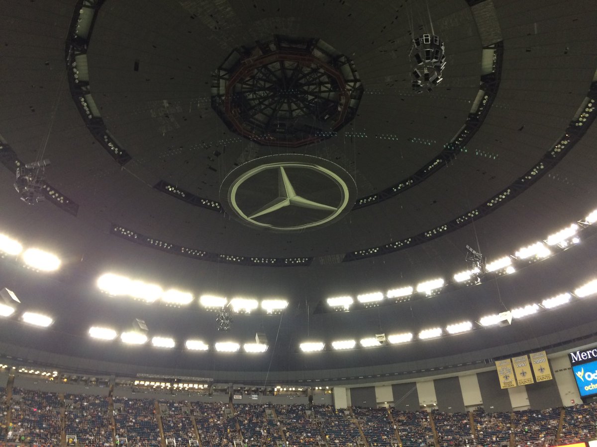 MIKEL0WERY_'s tweet photo. Best day of my life was getting to see Drew Brees live in the Super Dome https://t.co/C8ABnyjlb4