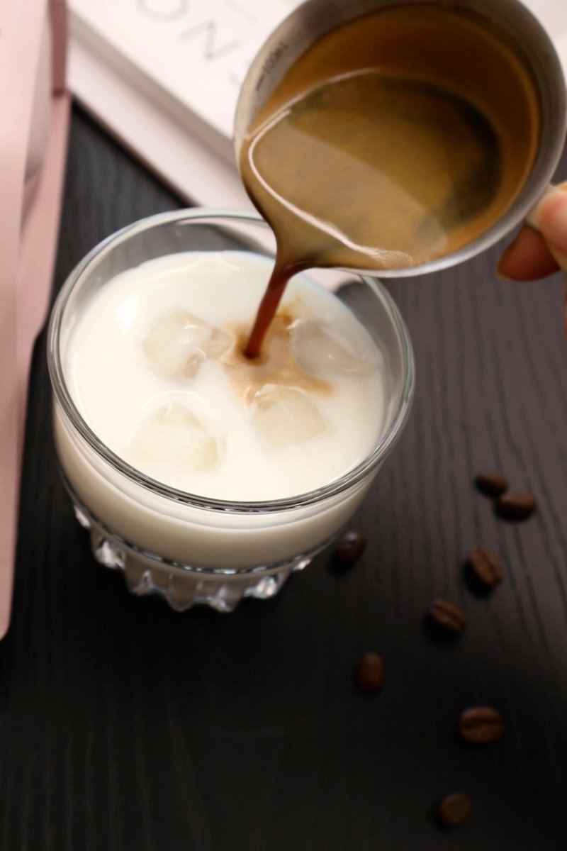JasonHuerta12's tweet photo. Quick pick-me-up: Blend 1 frozen banana + 1 tbsp peanut butter + 1 cup almond milk u0026 a dash of cinnamon! 5 mins u0026 super creamy—perfect for busy mornings. https://t.co/JnAGc44OvM