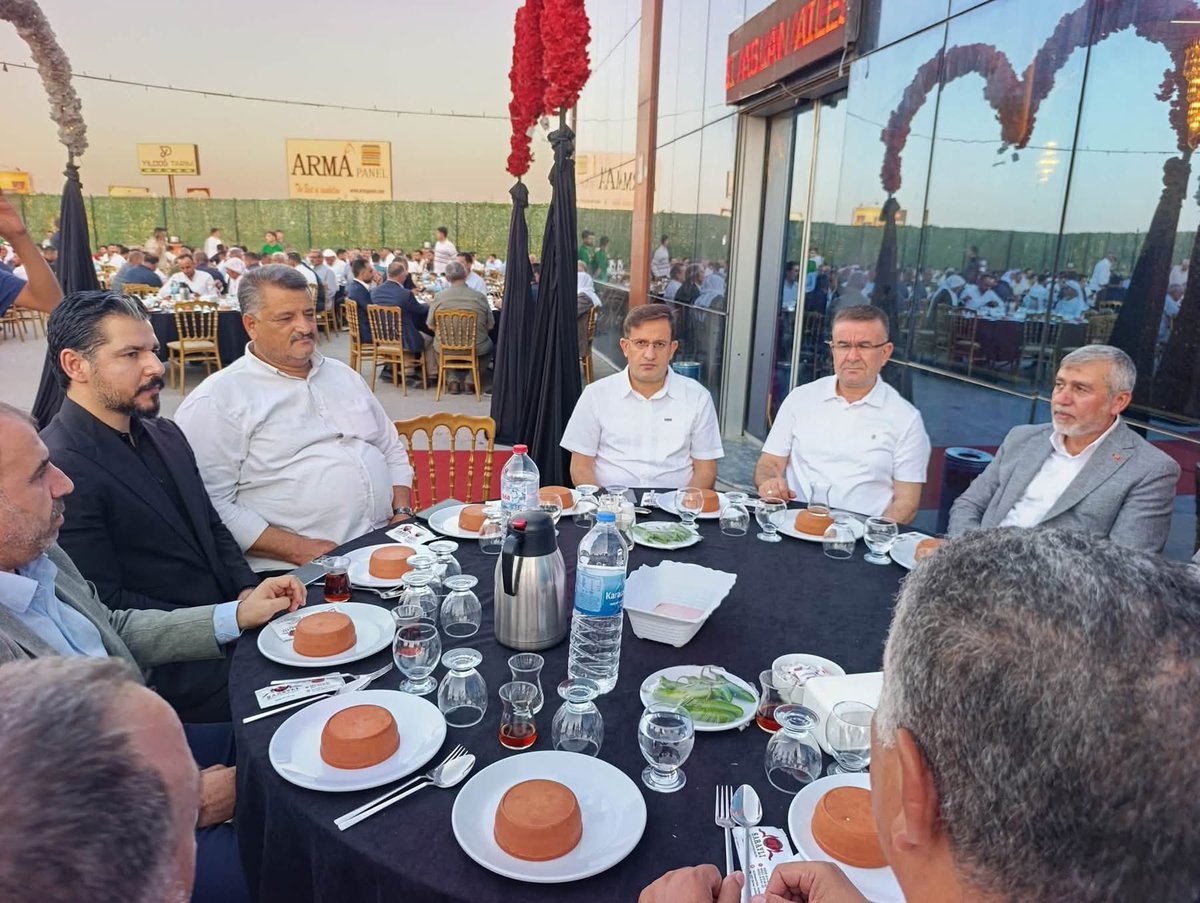 msaitardan's tweet photo. 📍Şanlıurfa 
Tammah Aşiretimizin Kanaat Önderi Arsan Aslan’ın kıymetli evladının düğün merasimine katılıp bu mutlu günlerinde sevinçlerini paylaştık.
Aslan Ailesine hayırlı olsun, Genç çiftimize de mutluluklar dilerim.
@mehmetarsanoglu https://t.co/3cTaRAQPBK