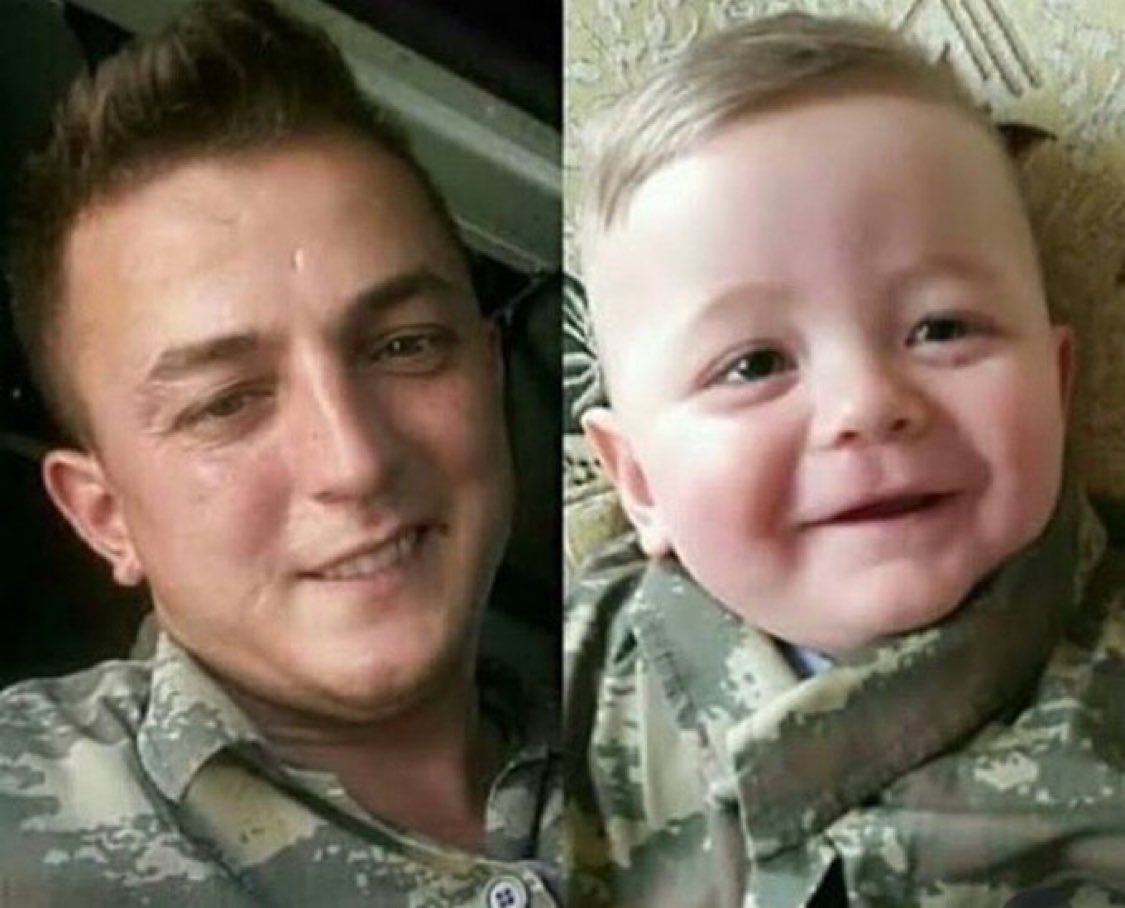 SonKaleVatn's tweet photo. 🇹🇷Şehit Erdi Demirer ve doyamadığı yavrusu..  

❗Şehitlerimizi Unutmayalım… https://t.co/amRmAwL24E