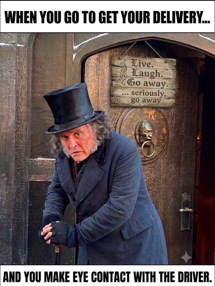 Brianna18228057's tweet photo. #JohnnyDepp #Ebenezer #AChristmasCarol #MerryChristmas https://t.co/IhvNfO9h8B