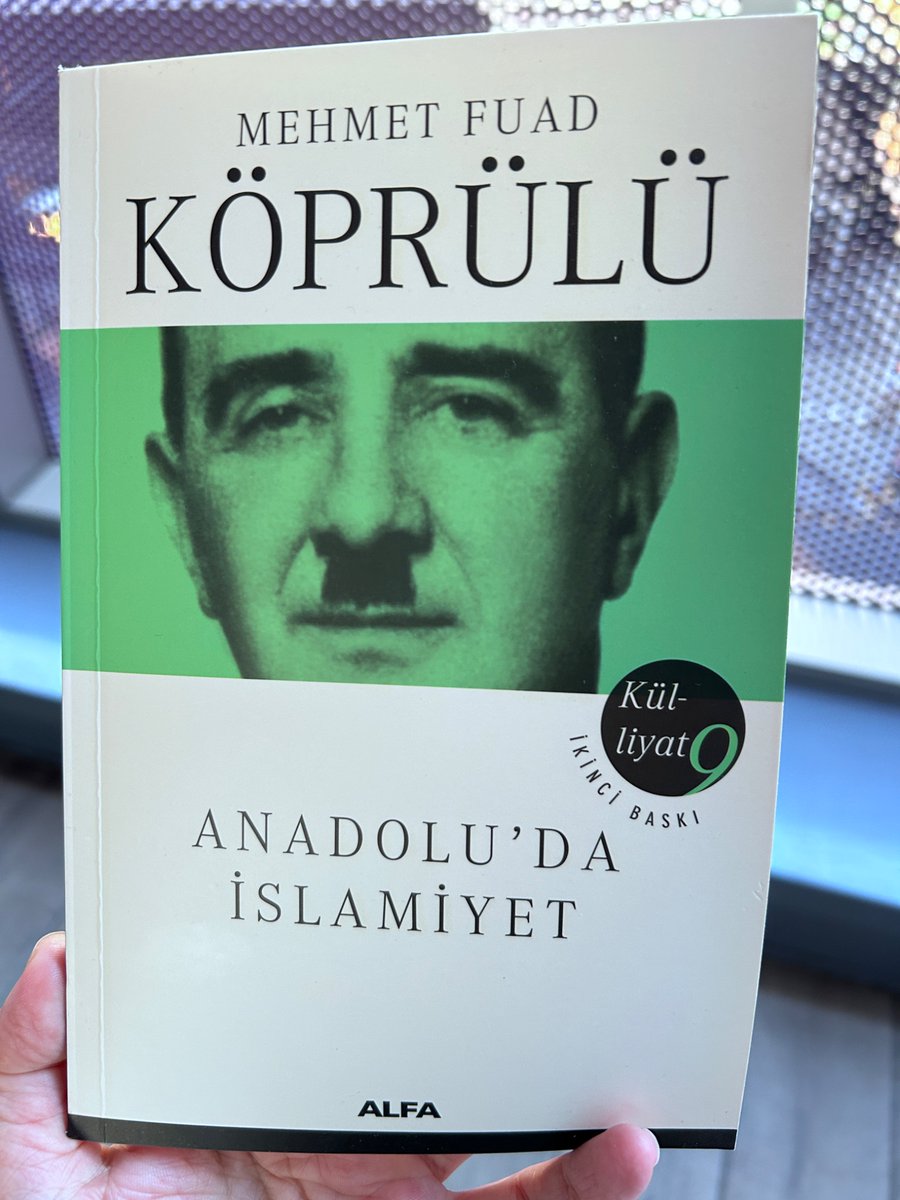 GAverbek's tweet photo. Eski fakat eskimeyen..

“Anadolu’da İslamiyet” Türkiyat araştırmalarının büyük ismi Fuad Köprülü’nün bir asırdan fazla zaman önce Franz Babinger’in aynı konulu makalesine reddiye sadedinde kaleme aldığı üç makalenin kitaplaşmış hâlidir. https://t.co/YA1863u9ur