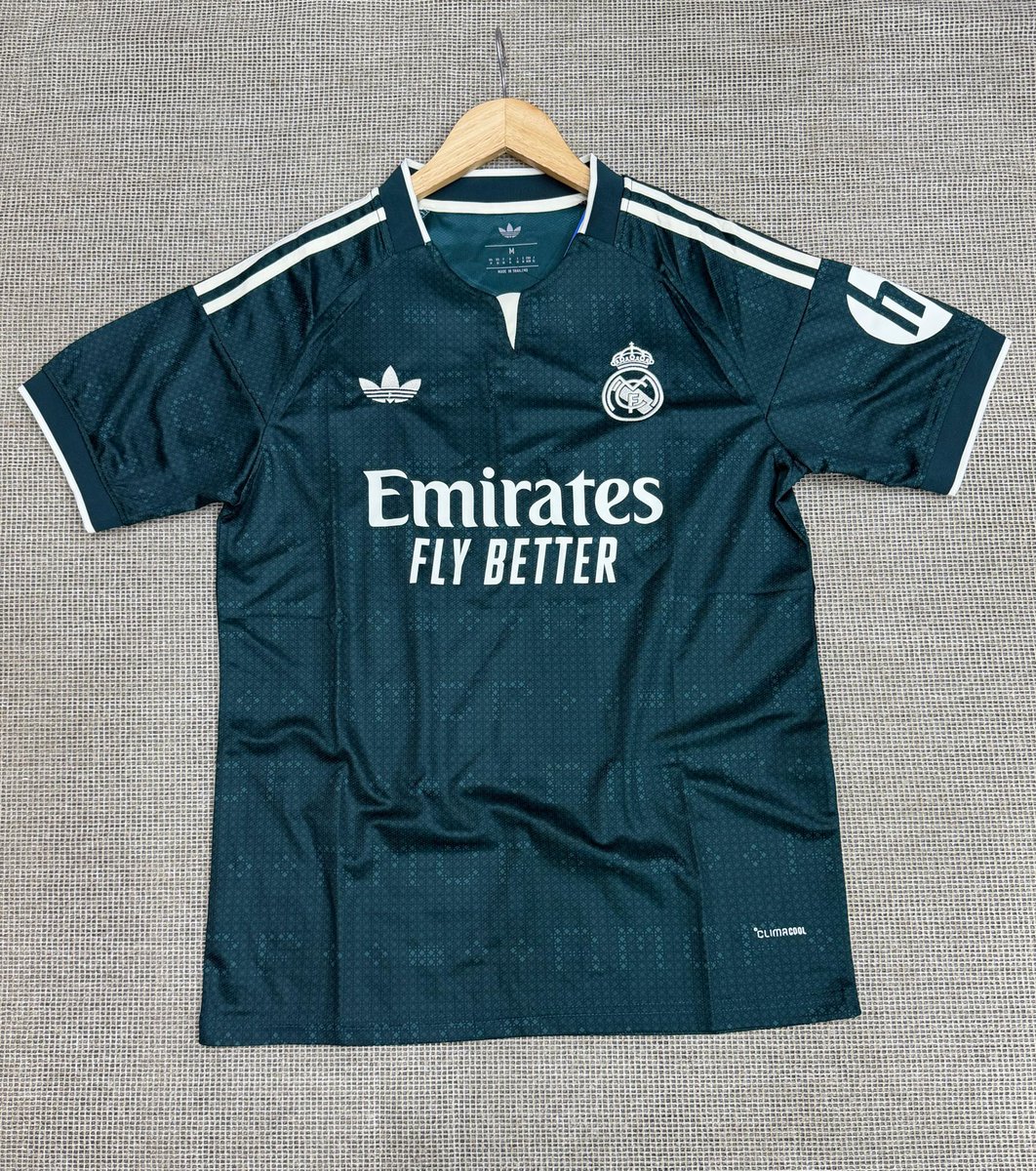 Pitchpr0's tweet photo. Jerseys Available in Both fan and Player Version
Location:Kaduna
Fan Version:13k
Player Version:22k
Delivery Nationwide https://t.co/AcHkM4sNmB