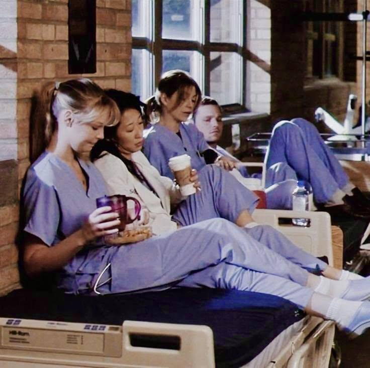 GreysAnatomyHD's tweet photo. the interns hanging out here was just so special to me https://t.co/E2NuTHr2Bl