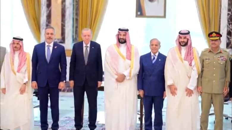 arabpak's tweet photo. اتفاقية مكة للدفاع المشترك: 
ملامح نظام أمني إقليمي جديد

بقلم: د. أبو بكر صديق
رئيس معهد نوبل للتميز القيادي ومنتدى القيادة الإسلامية بباكستان

https://t.co/7bszgxSoLk https://t.co/W7HUPNBq2o