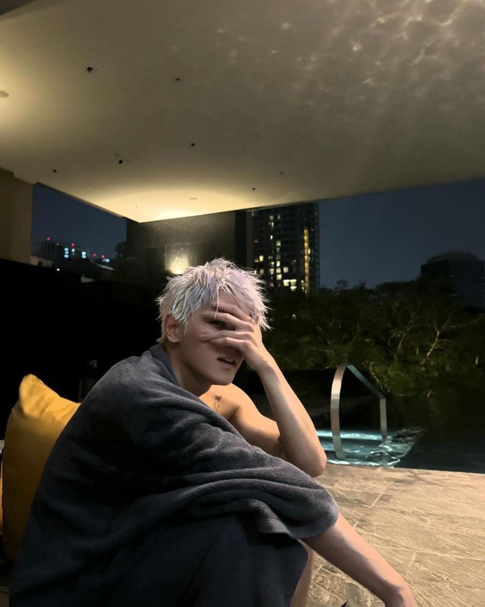 edgarscn's tweet photo. no more 3 shots of espresso. 😭 https://t.co/ZU4l8paIXU