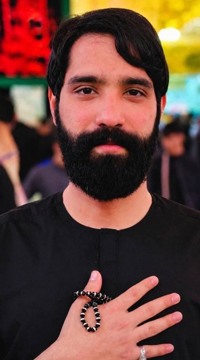 MOSSADil's tweet photo. 🚨 ANTI-REGIME CELL CLAIMS ABDUCTION & KILLING OF IRANIAN REGIME FIGURE

An anti-regime cell in Iran claims responsibility for the abduction and killing of Hamidreza Rajabzadeh, a pro-government religious singer (maddah) linked to Iran’s security establishment.

Rajabzadeh disappeared Aug. 4 and was reportedly held captive for several days before authorities confirmed his death.

Anti-regime channels circulated graphic footage allegedly showing his torture and mutilation, including the removal of his heart.

The cell claims it is offering $1,000–$2,000 rewards for similar killings and possesses a list of police and security personnel it intends to target—suggesting an organized assassination campaign against Iran’s security apparatus and its supporters.