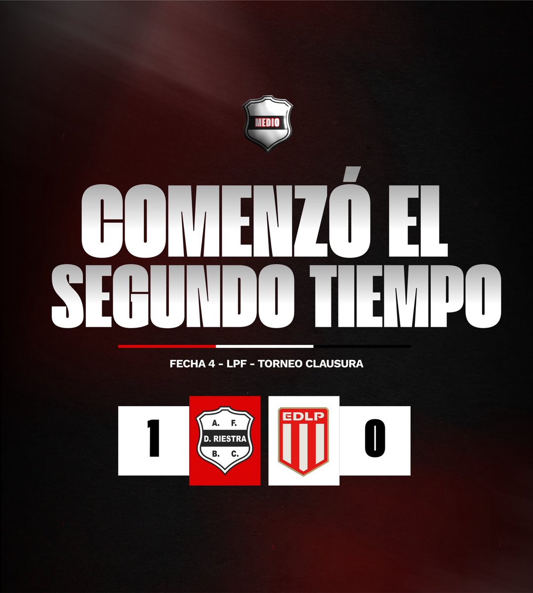 Riestramedio's tweet photo. ¡Comienza el segundo tiempo en el Estadio Guillermo Laza!

Deportivo Riestra 1 - 0 Estudiantes

#VamosRiestra ⚪️⚫️⚪️ #DeportivoRiestra  #TorneoApertura https://t.co/pcRRXTWecF