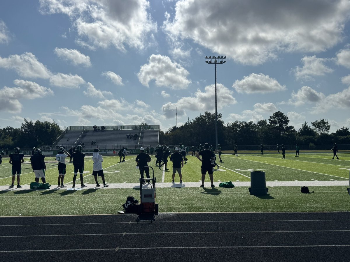 herbertoneiljr's tweet photo. Enjoyed the Bobcat Intra-squad scrimmage today! Lots of great looks and great Bobcat spirit on hand! #HigherHeights #ExpectMore #AchieveMore https://t.co/gLW1JJrahl