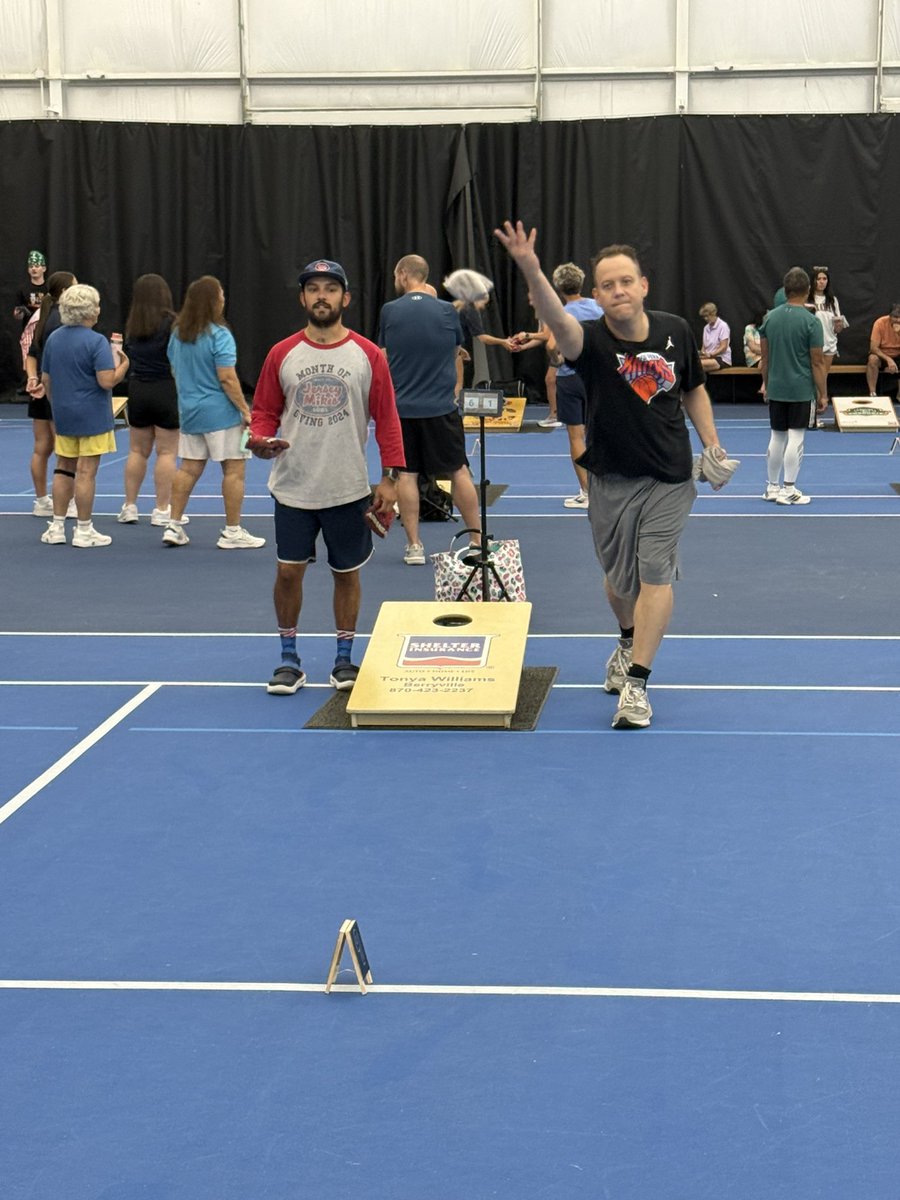 RealJBSportsMan's tweet photo. Proud to sponsor the 5th annual Wags ‘N Bags Event—supporting the Humane Society for Animals in Rogers! #NWA https://t.co/isGy3cqbbs