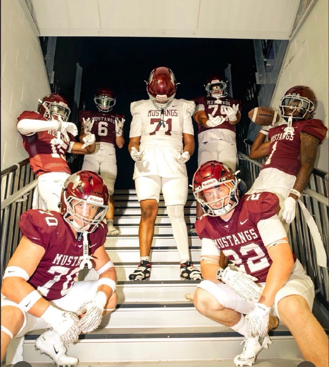 WarrickJaymes's tweet photo. This isn’t just a game. This is my life! #BornToHit #TrenchMonster https://t.co/I2C3U5g8VR