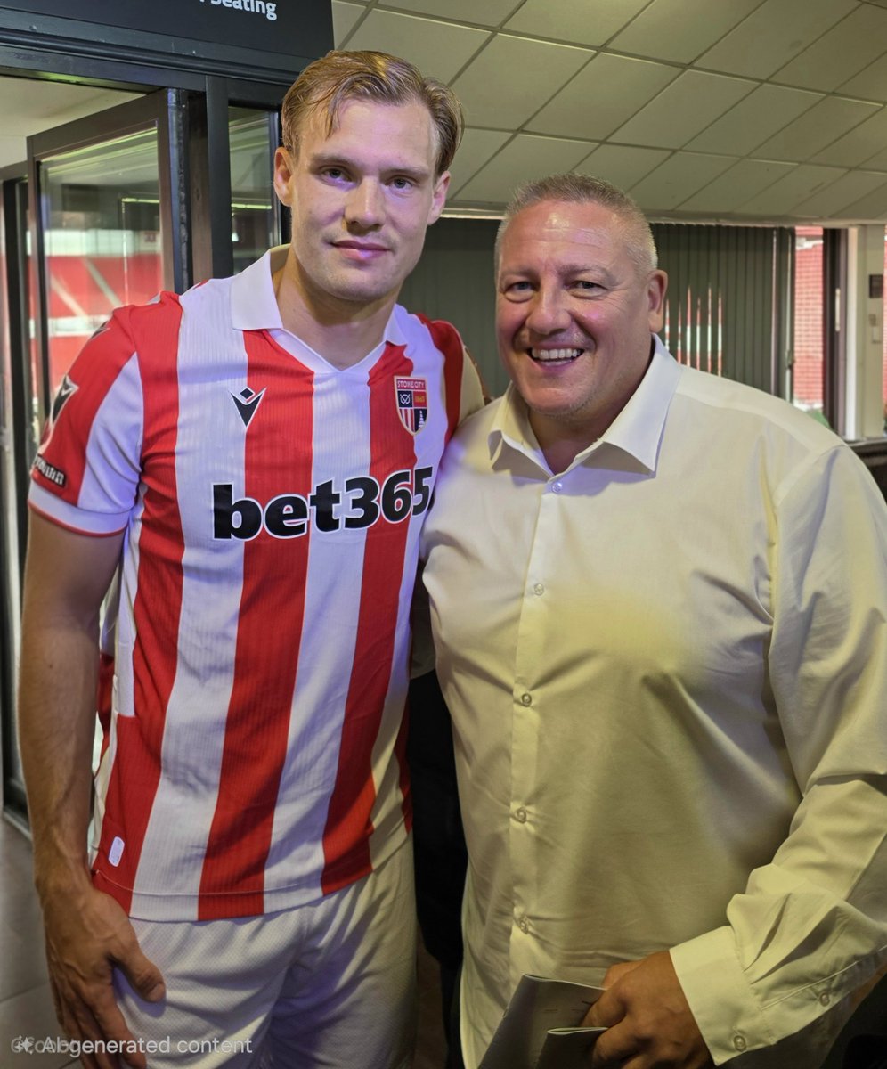 71tony_m's tweet photo. Svante Ingelsson in the suite after the game today and great to see Sam Gallagher too, also the legend that is Graham Kavanagh supporting his son Calum playing for Oldham 
#SCFC #StokeCity #Stoke #Oldham #carabaocup https://t.co/aosLOxcXXW