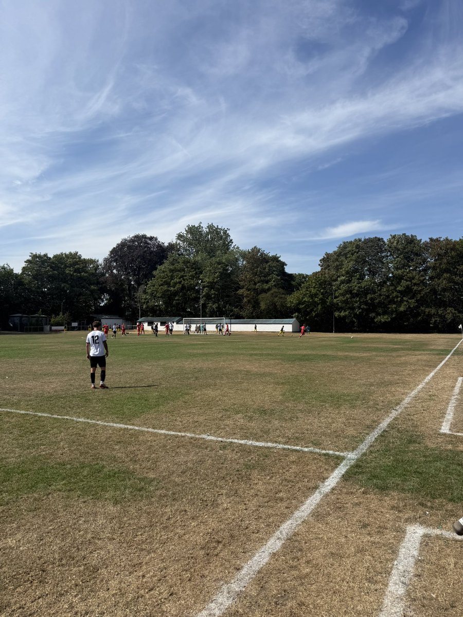 yelvertonfc's tweet photo. Today’s first team friendly finishes 2-2. Another good blowout in hot conditions, against a very good outfit. All the best for the season chaps @BecclesFC , and fair play for having the pitch in such good condition given the weather circumstances! 
#UTH https://t.co/kCkUzHXsob