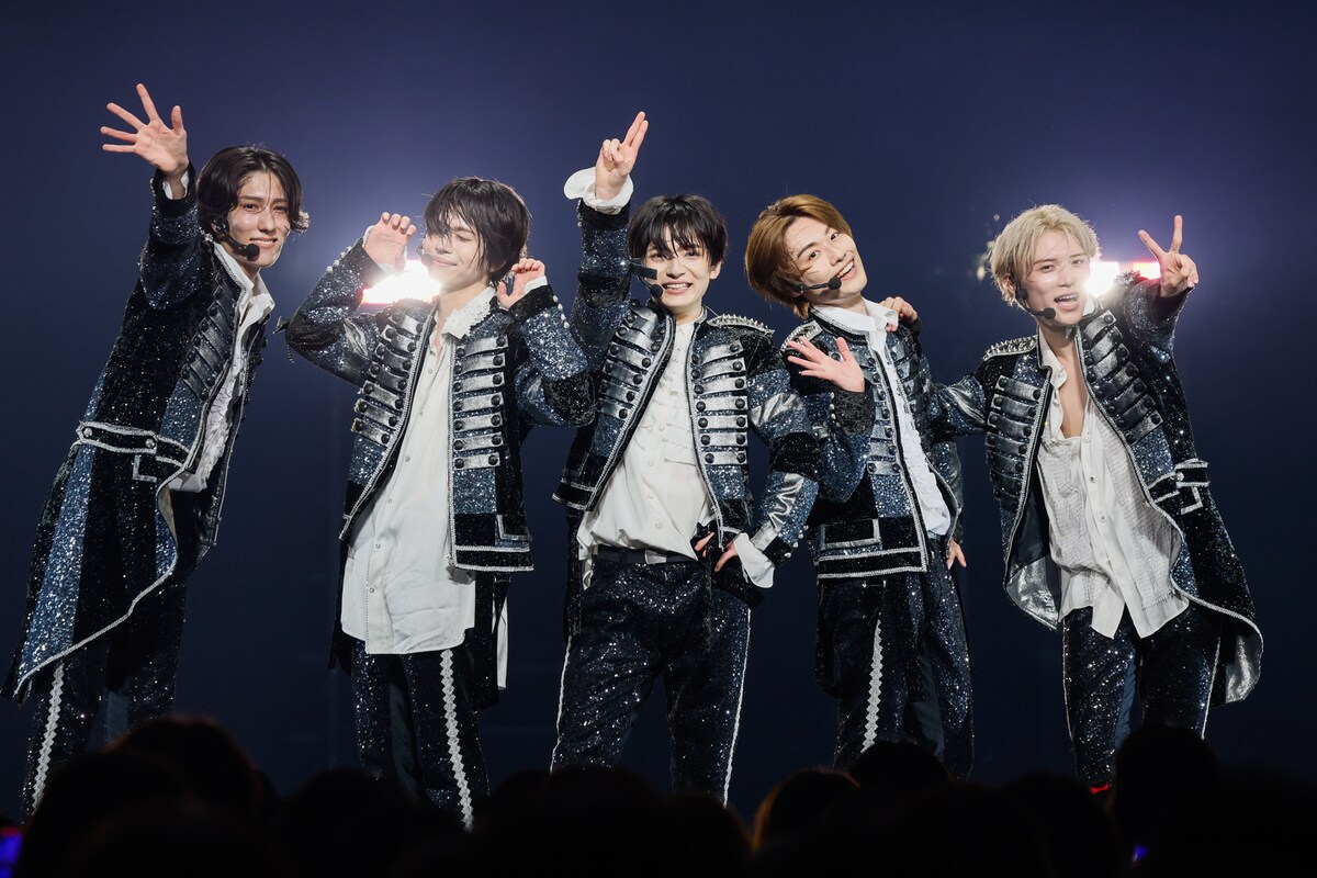 natalie_mu's tweet photo. ＼　ライブレポ（写真11枚）　／

Howzitの初ツアー開幕
多彩なパフォーマンスで示した
事務所の伝統を受け継ぐ覚悟🇯🇵
https://t.co/V289aNXK1M

プロデューサー大倉忠義との秘話語る

#Howzit https://t.co/NB15P6hpki