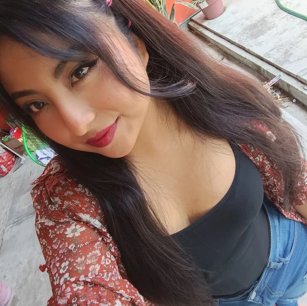 vaneequin1's tweet photo. Holis 😘 https://t.co/Eh9sdXOJjT