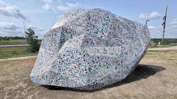 Martyupnorth's tweet photo. Any bureaucrat who spends $300,000 on a plastic rock has absolutely no respect for taxpayers.

That's what the City of Saskatoon just did.

When I was a business manager, I told my staff to ask themselves a simple question before making a big capital expenditure:

"How will you feel if it makes the news?"  

Have people lost all common sense??