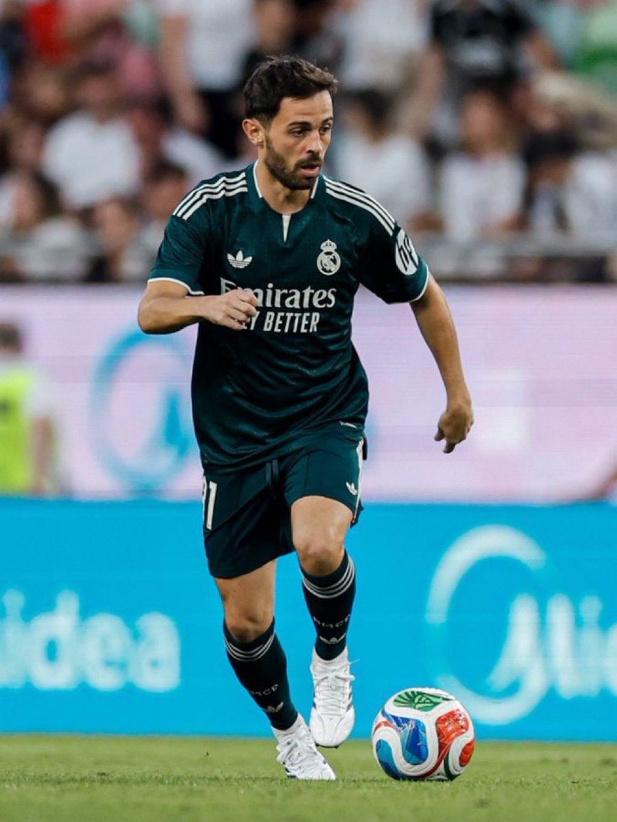 a_derll's tweet photo. Rate Bernardo Silva’s performance today over 10 https://t.co/Jc6ZhLYnsI