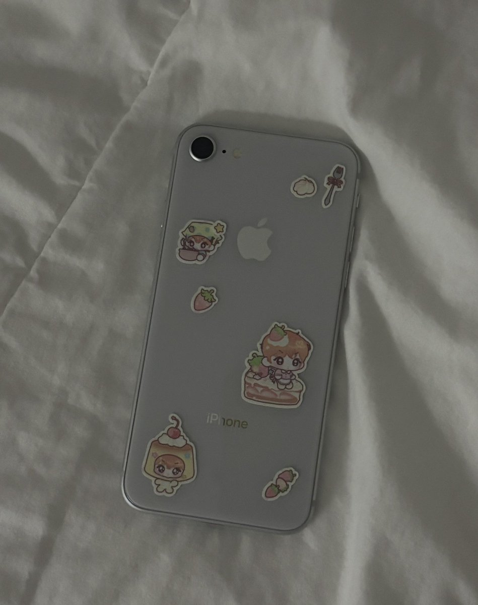 xyk0eu's tweet photo. 폰꾸 그거 어떻게 하는건데..🧎🏻🧎🏻 https://t.co/tr7nlPxV3v